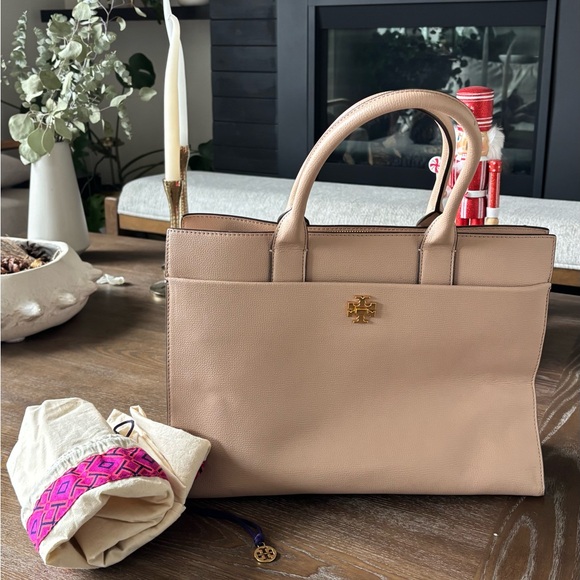 Tory burch tote beige leather nwot